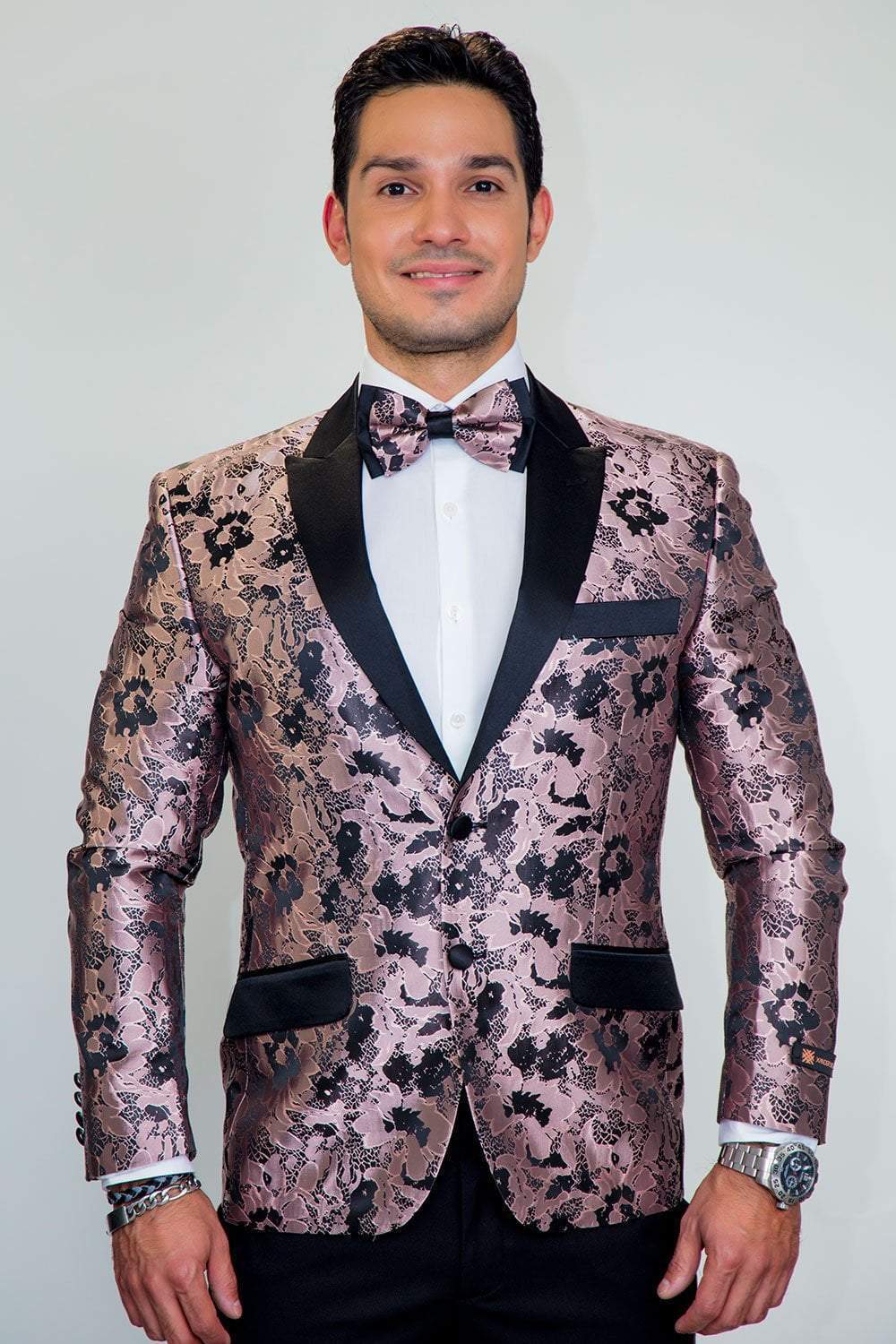 "Amsterdam" Tuxedo Jacket Peak - Tienda"Amsterdam" Tuxedo Jacket PeakLPink716252317598TUX-111955TiendaTux - USATUX-111955Tuxedos"Amsterdam" Tuxedo Jacket Peak