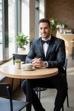 "Amsterdam" Tuxedo Jacket Peak - Tienda"Amsterdam" Tuxedo Jacket PeakXSBlack716252317222TUX-111949TiendaTux - USATUX-111949Tuxedos"Amsterdam" Tuxedo Jacket Peak